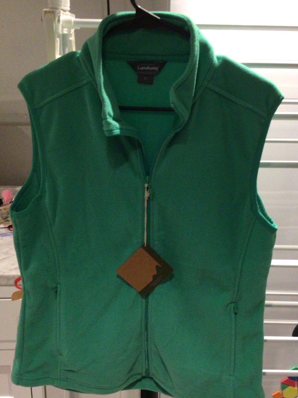 Landway Women’s Fleece Vest Green Size Large NWT